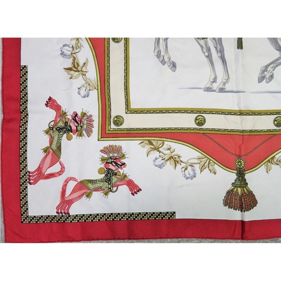 Hermes Harnais Français Silk Scarf in White and Gold - Picture 5 of 11